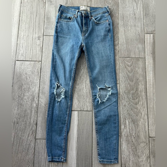 Free People Denim - Free people skinny jeans size 25